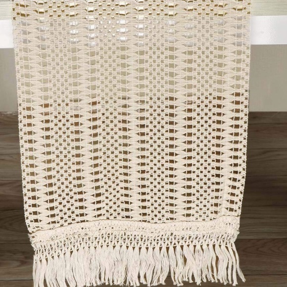- Macrame Bohemian farmhouse rustic Table Ru… - Picture 3 of 6